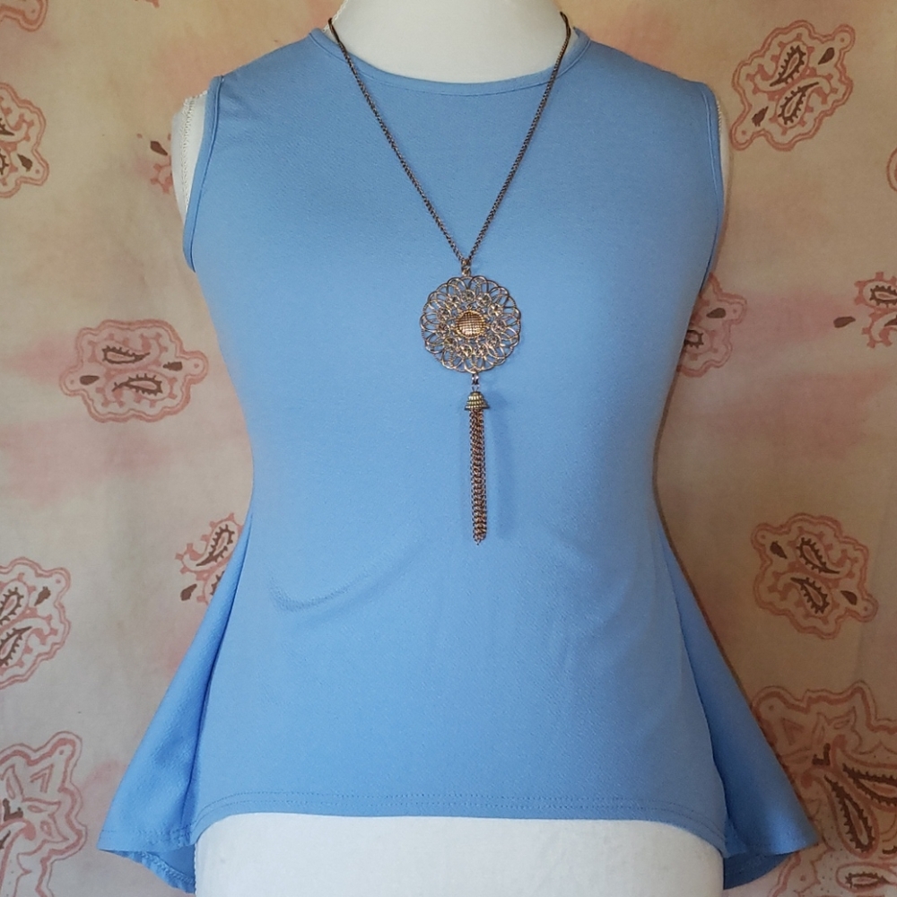 Cute Figure Flattering Top. Flower Necklace Ruffle